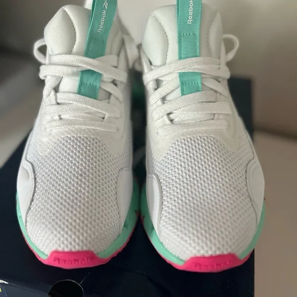 Reebok ZIG DYNAMICA, size 6.5 women’s, white with neon colors - Picture 3 of 4